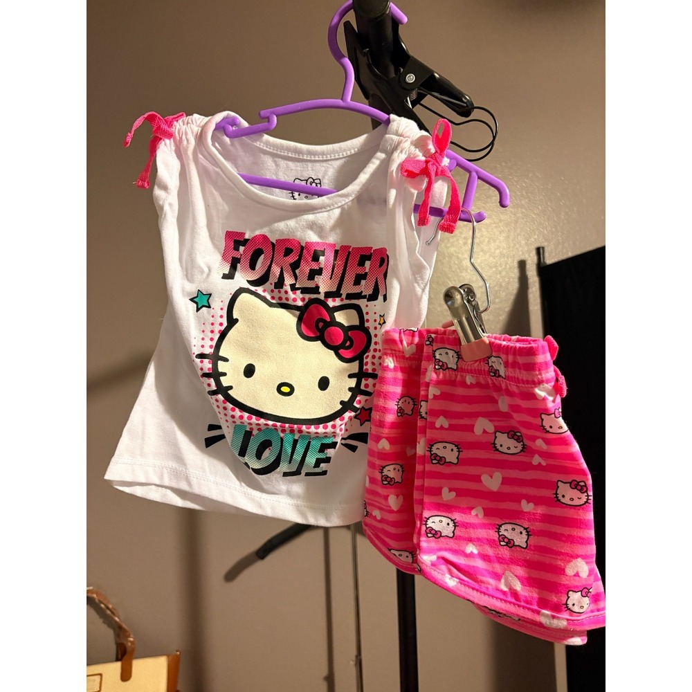 Sanrio "Hello Kitty" 2 Piece Set (shorts and shirt) Sz 12M